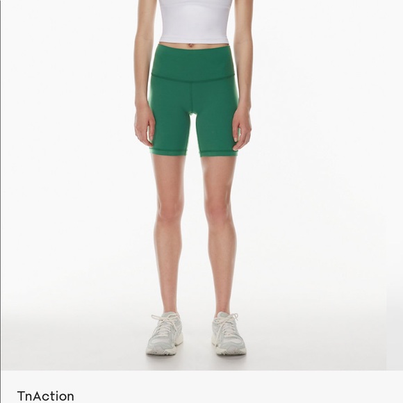Aritzia TNAButter Atmosphere 7” high rise bike shorts - Picture 3 of 3